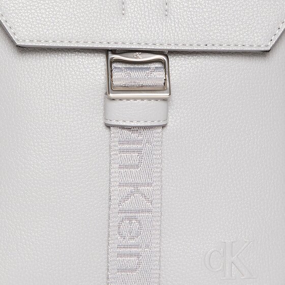 Calvin Klein Cargo Torba na ramię 21 cm