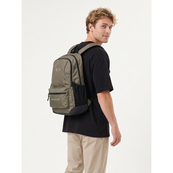 Oakley Spark Traverse Plecak 45 cm Komora na laptopa