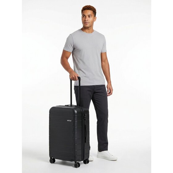 American Tourister Novastream 4 kółka Walizka 67 cm z funkcją poszerzenia