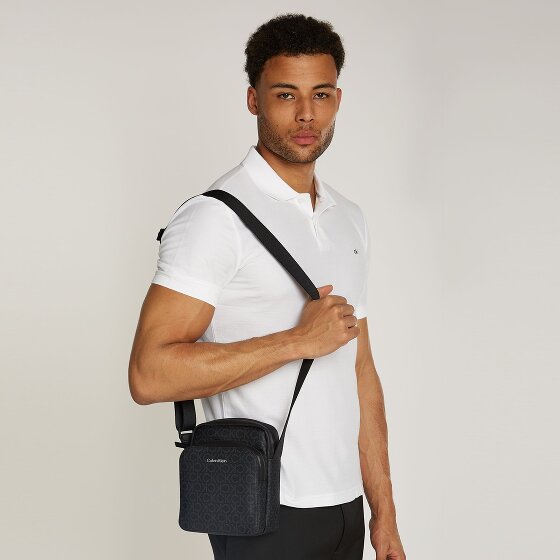 Calvin Klein CK Must Mini Torba Torba na ramię 16 cm