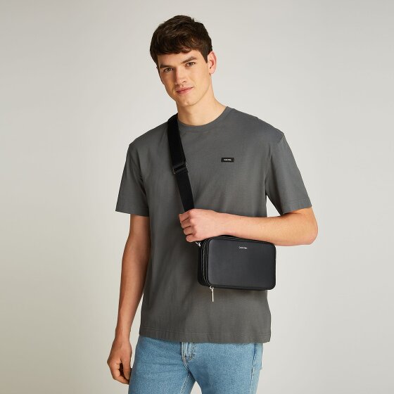 Calvin Klein CK Sleek Torba na ramię 23 cm