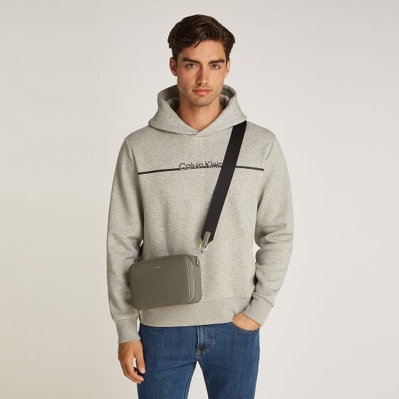 Calvin Klein CK Sleek Torba na ramię 23 cm