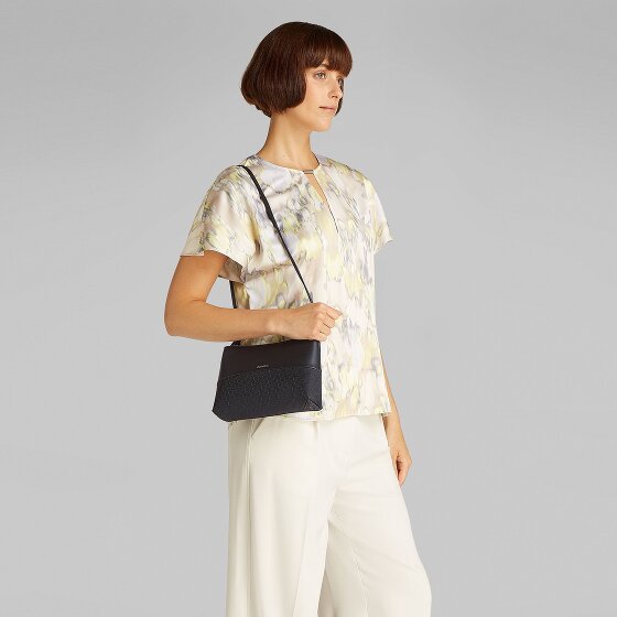 Calvin Klein CK Mixmedia Torba na ramię 23 cm