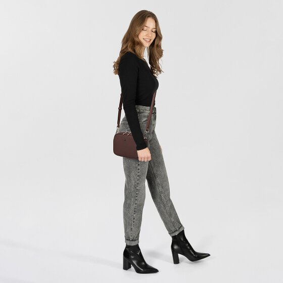 Lacoste Core Essentials Daily City Torba na ramię 21 cm