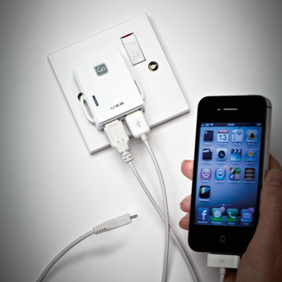 Go Travel Podwójna ładowarka USB dla Micro USB + Apple Devices UK