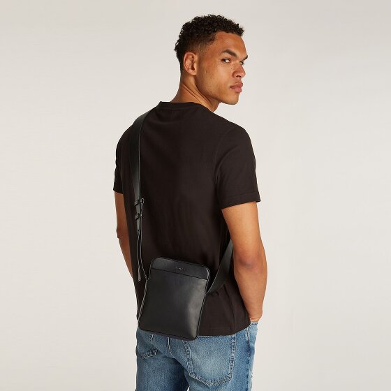 Calvin Klein CK Refined Mini Torba Torba na ramię 17 cm