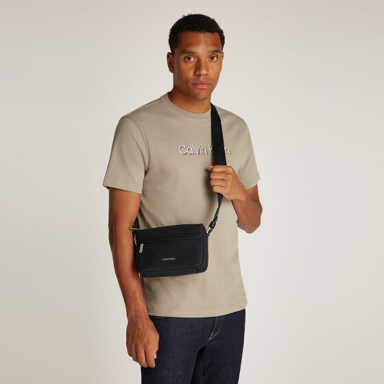 Calvin Klein CK Must Torba na ramię 20.5 cm