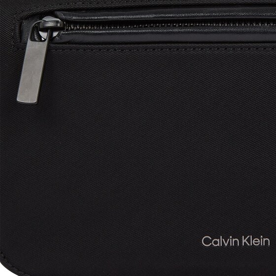 Calvin Klein CK Ease Kosmetyczka 24 cm