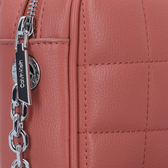Calvin Klein Square Quilt Torba na ramię 21 cm