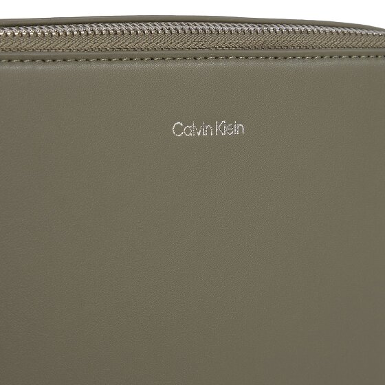 Calvin Klein CK Sleek Torba na ramię 23 cm