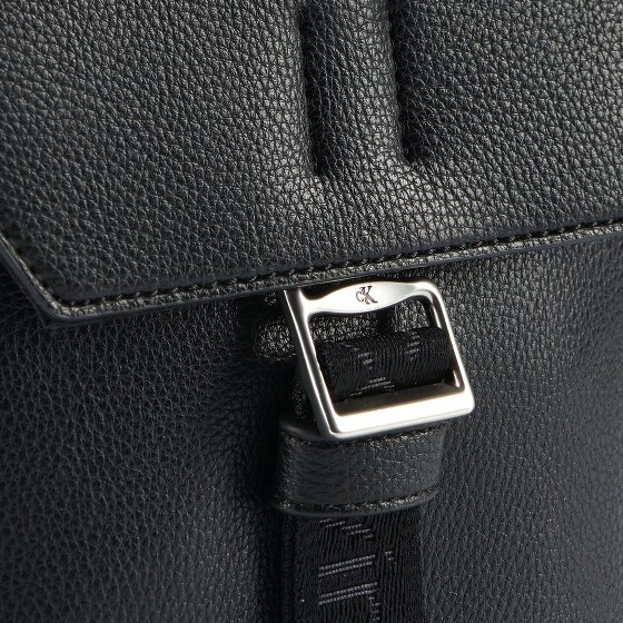 Calvin Klein Cargo Torba na ramię 21 cm