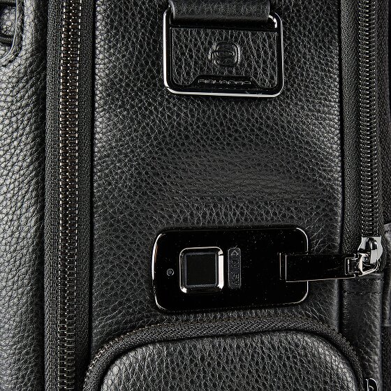 Piquadro Skórzany plecak podróżny Modus RFID z przegrodą na laptopa 44 cm