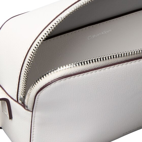 Calvin Klein Foil Torba na ramię 21 cm