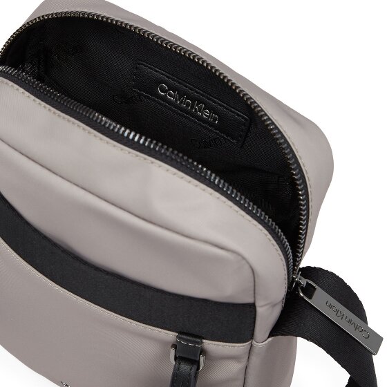 Calvin Klein CK Est. Mini Torba Torba na ramię 17 cm