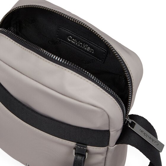 Calvin Klein CK Est. Mini Torba Torba na ramię 17 cm