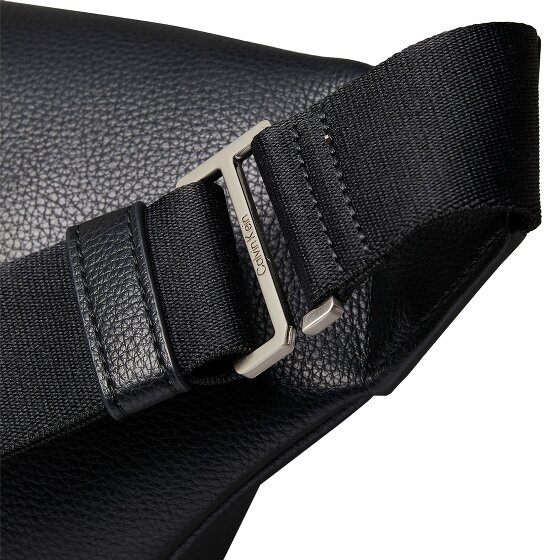 Calvin Klein Raised Saszetka 46 cm